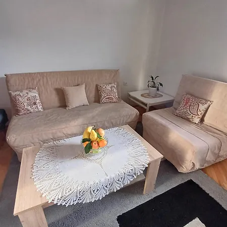 Apartment Azman *