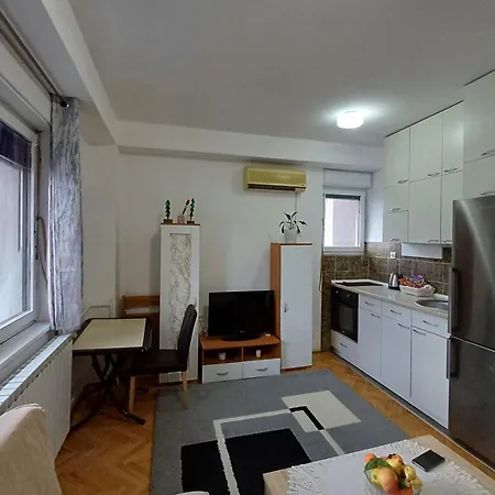 Apartment Azman *